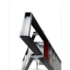 Altrex Taurus Enkel Oploopbare Trap TGB 3 -Sideal Standard Winkel trap taurus tgb usp 2 gereedschapsbakje 1 2